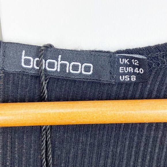 Boohoo Black Crisscross Ribbed Bodysuit | Size 6 | Like New - Picture 9 of 10